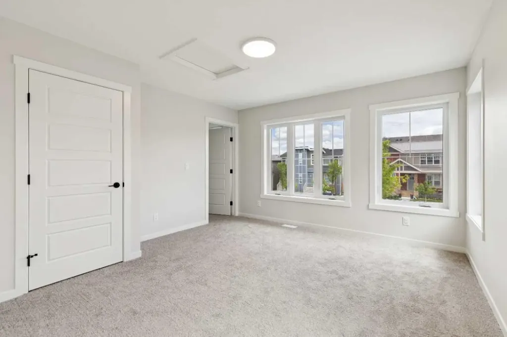 14667 1 Street NE Calgary AB T3P2K4