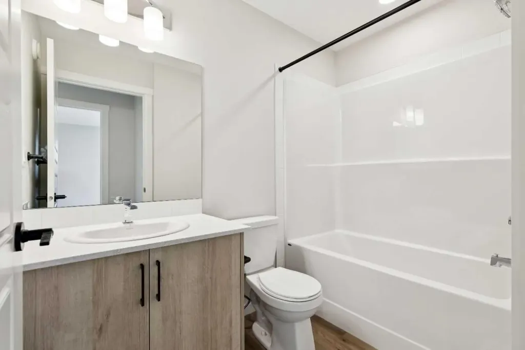 14667 1 Street NE Calgary AB T3P2K4