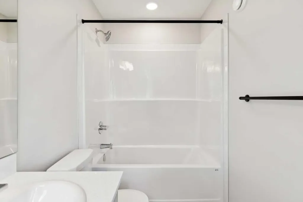 14667 1 Street NE Calgary AB T3P2K4
