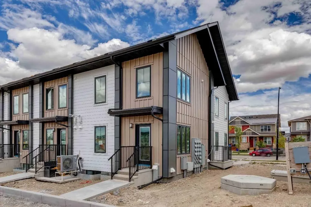 14667 1 Street NE Calgary AB T3P2K4