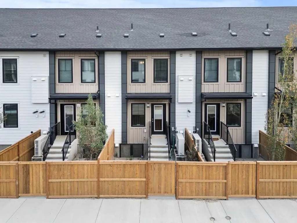14667 1 Street NE Calgary AB T3P2K4