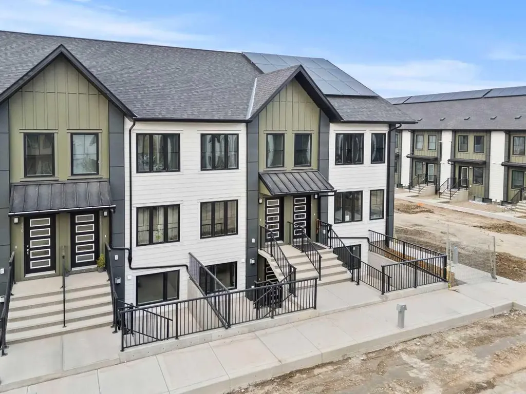 14667 1 Street NE Calgary AB T3P2K4