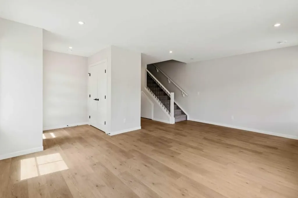 14667 1 Street NE Calgary AB T3P2K4