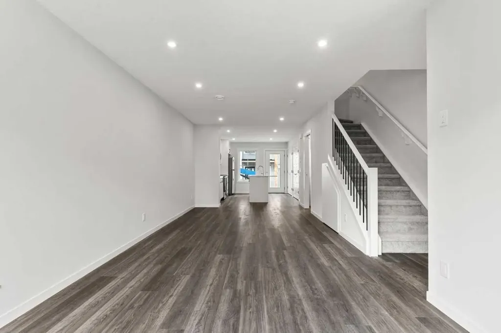 14667 1 Street NE Calgary AB T3P2K4