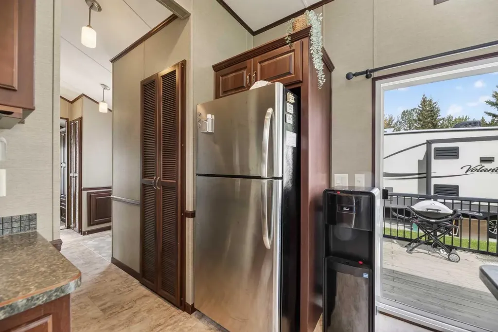 32351 Range Road 55 Rural Mountain View County AB T0M 1X0
