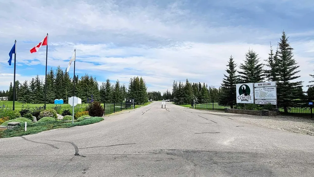 32351 Range Road 55 Rural Mountain View County AB T0M 1X0