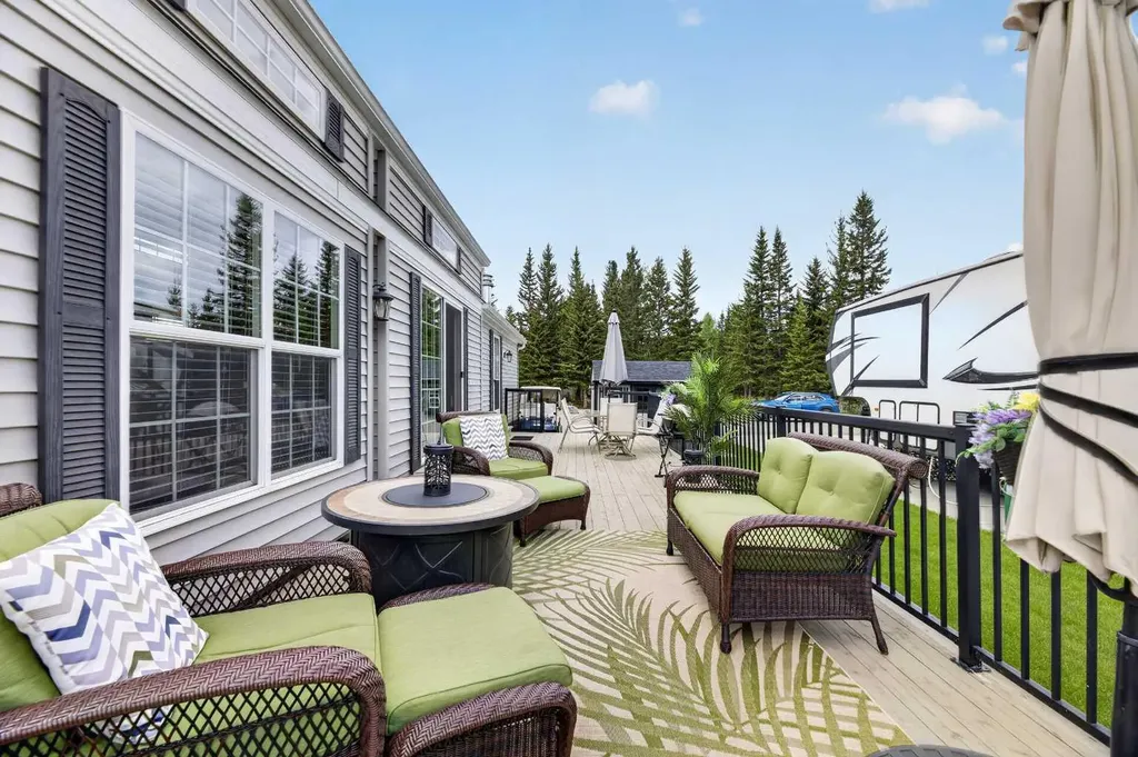 32351 Range Road 55 Rural Mountain View County AB T0M 1X0