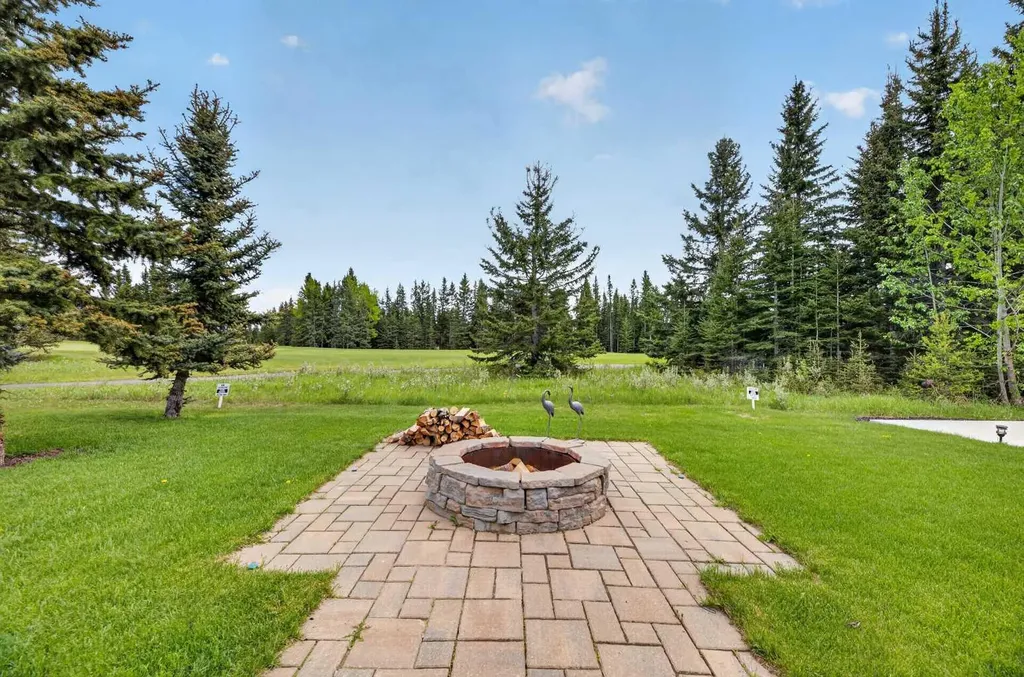 32351 Range Road 55 Rural Mountain View County AB T0M 1X0