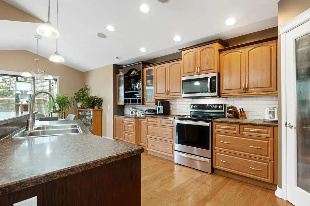 45B Beaver Drive Whitecourt AB T7S 1G4