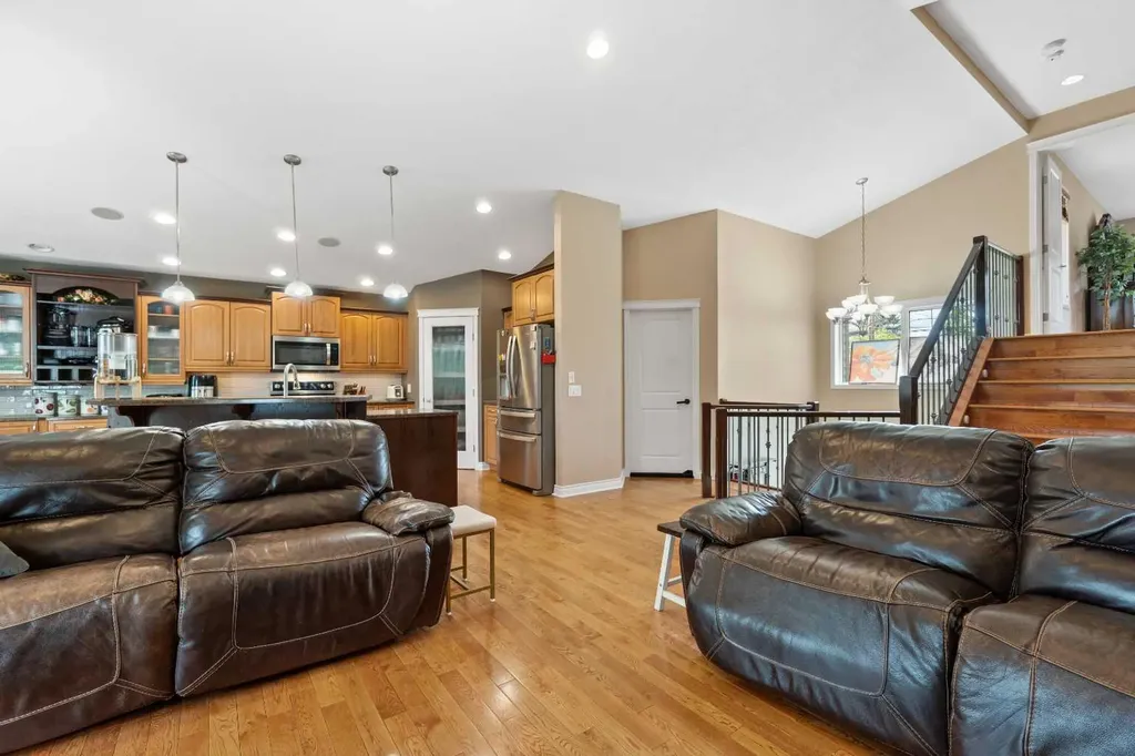 45B Beaver Drive Whitecourt AB T7S 1G4