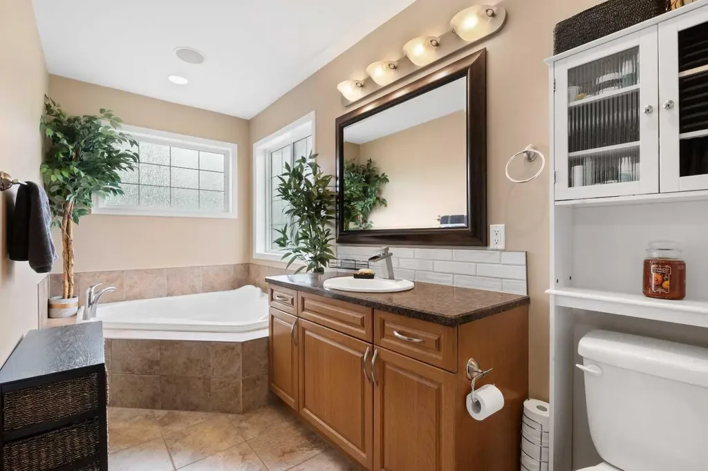 45B Beaver Drive Whitecourt AB T7S 1G4