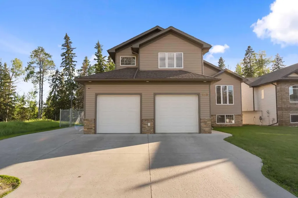45B Beaver Drive Whitecourt AB T7S 1G4