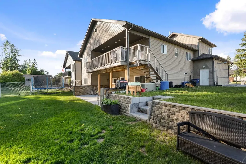 45B Beaver Drive Whitecourt AB T7S 1G4