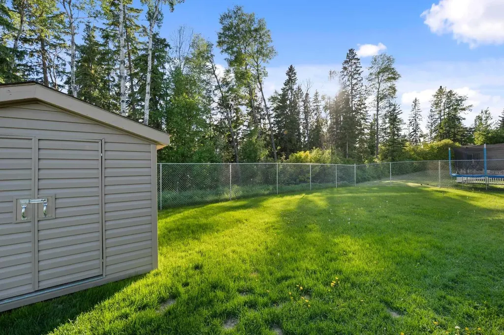 45B Beaver Drive Whitecourt AB T7S 1G4
