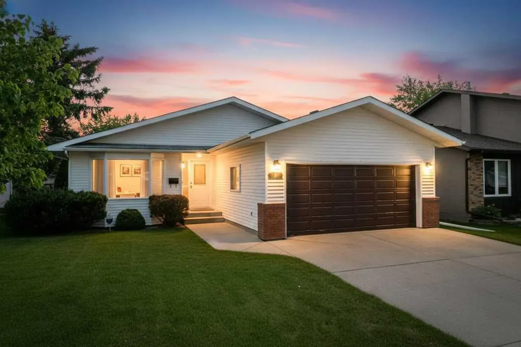 5 Roland Street Red Deer AB T4P 3G8