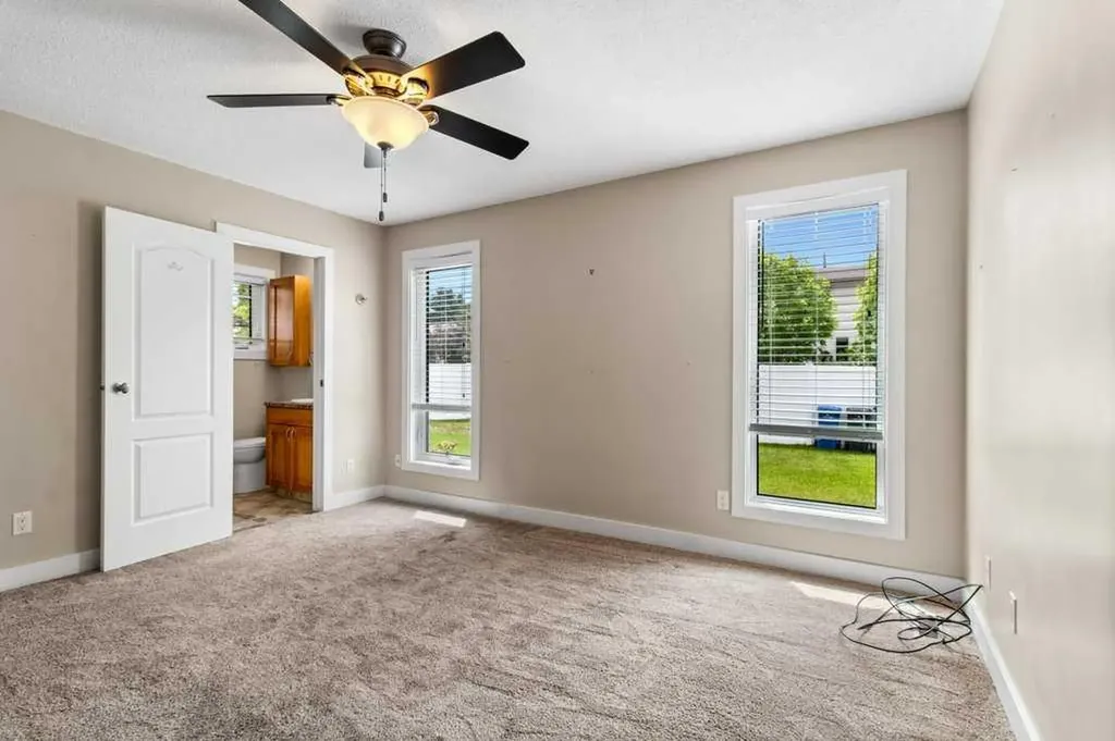 5 Roland Street Red Deer AB T4P 3G8