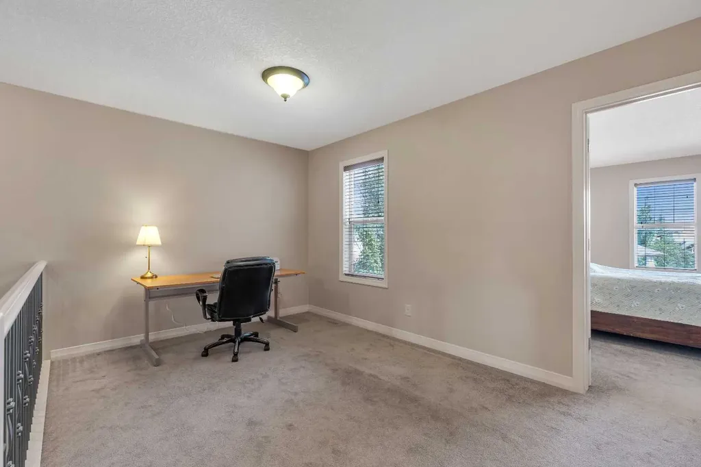 224 Panamount Point NW Calgary AB T3K 0H8