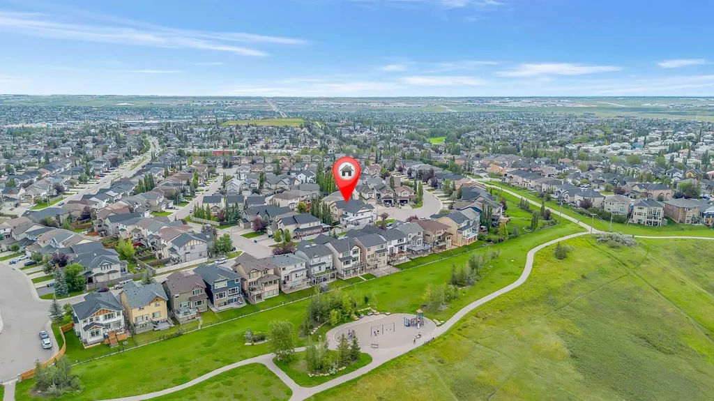 224 Panamount Point NW Calgary AB T3K 0H8