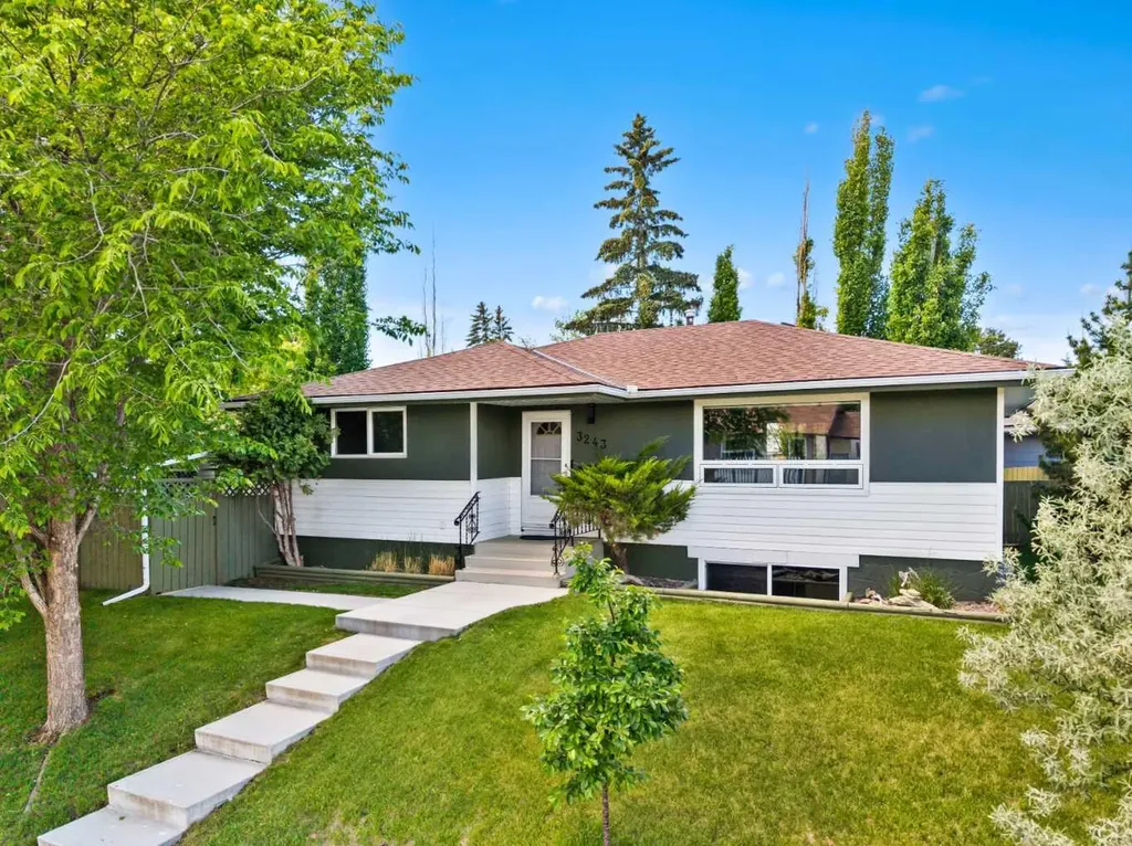 3243 Dover Crescent SE Calgary AB T2B 2E6