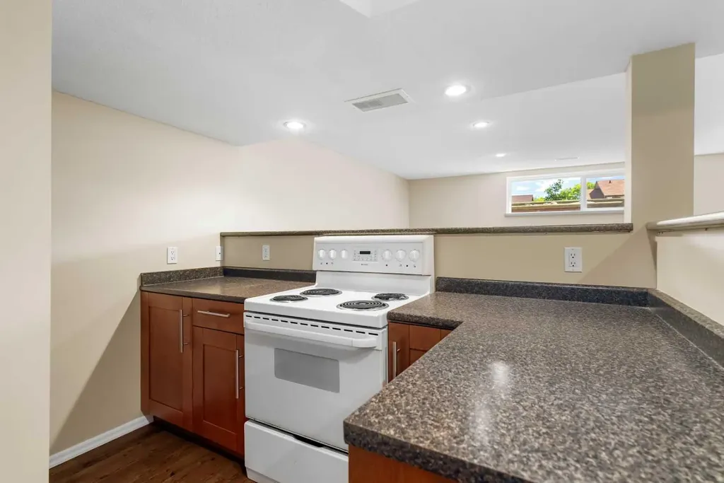 3243 Dover Crescent SE Calgary AB T2B 2E6