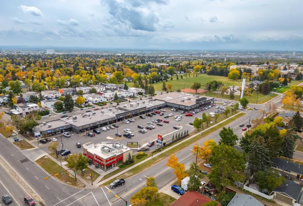 3243 Dover Crescent SE Calgary AB T2B 2E6