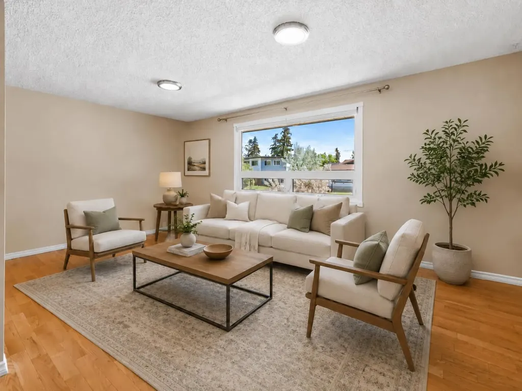 3243 Dover Crescent SE Calgary AB T2B 2E6
