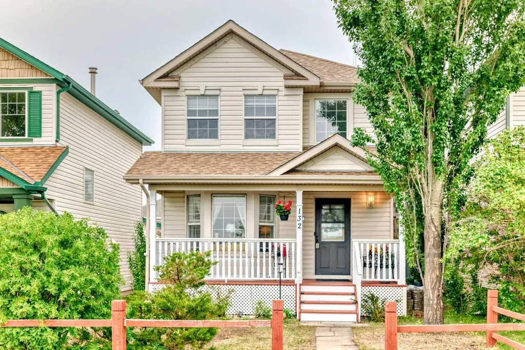 132 Hidden Hills Road NW Calgary AB T3A 5Y2