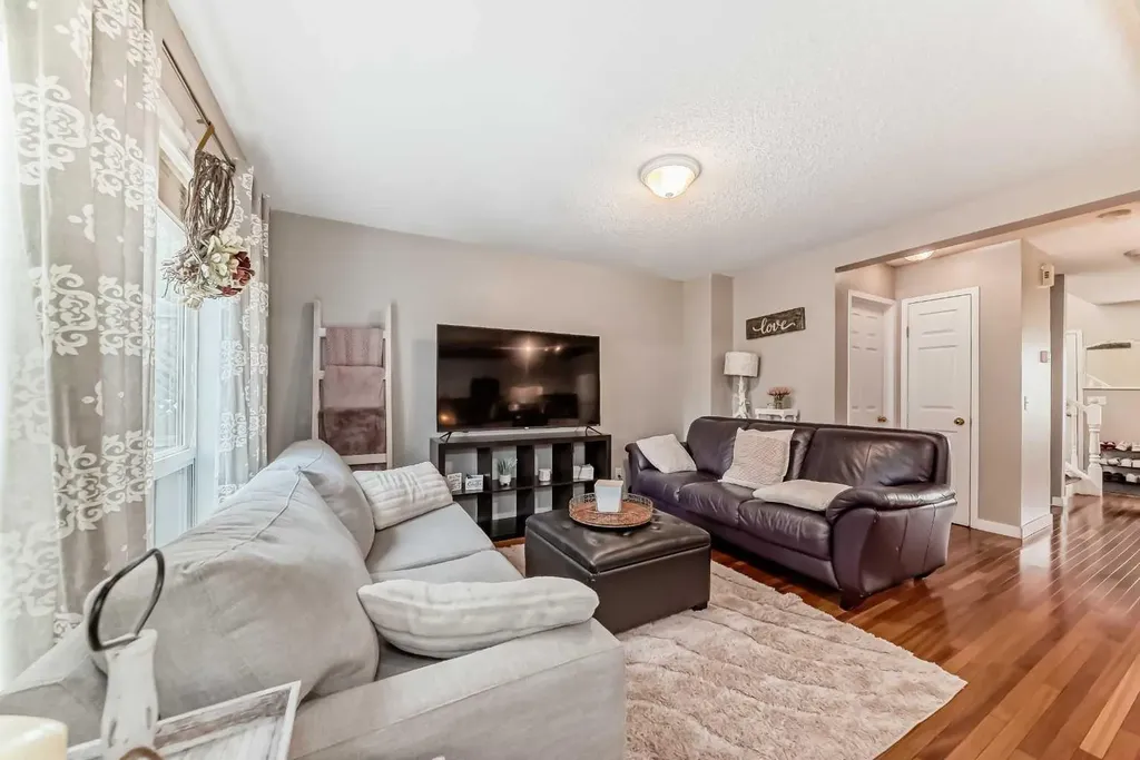 132 Hidden Hills Road NW Calgary AB T3A 5Y2