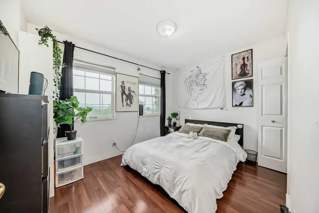 132 Hidden Hills Road NW Calgary AB T3A 5Y2