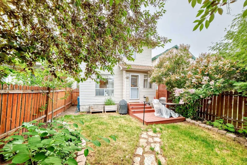 132 Hidden Hills Road NW Calgary AB T3A 5Y2