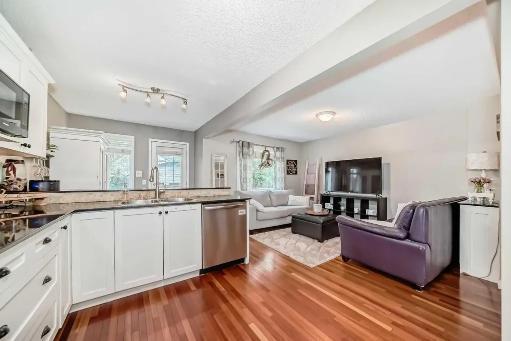 132 Hidden Hills Road NW Calgary AB T3A 5Y2