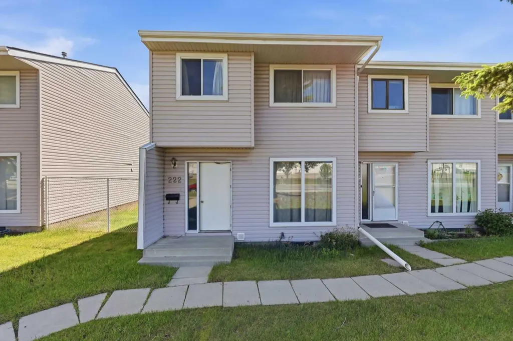 222 Marlborough Way NE Calgary AB T2A6R9