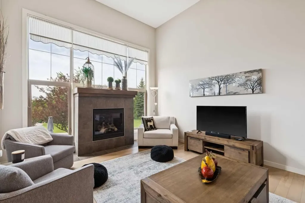 9041 Wentworth Avenue SW Calgary AB T3H 0A9