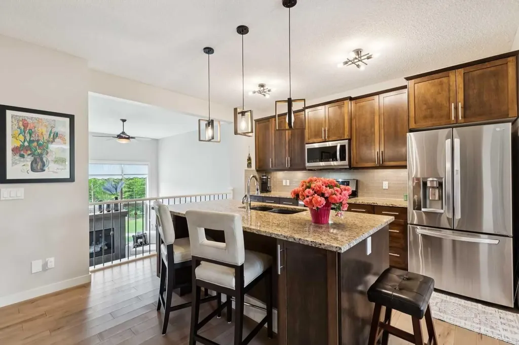 9041 Wentworth Avenue SW Calgary AB T3H 0A9