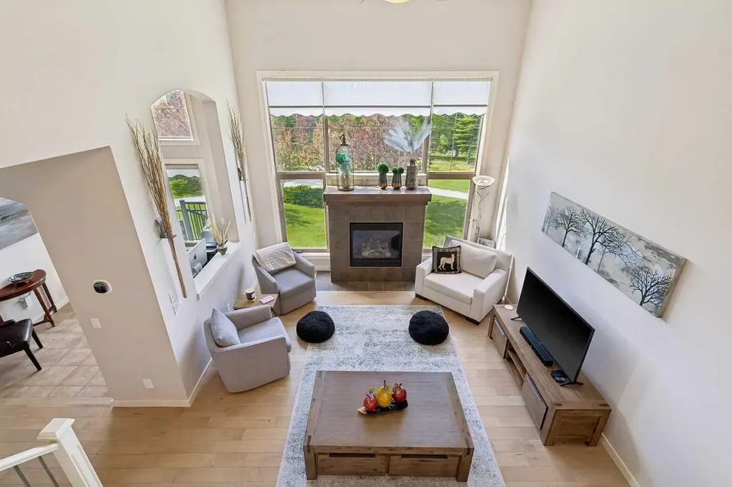 9041 Wentworth Avenue SW Calgary AB T3H 0A9