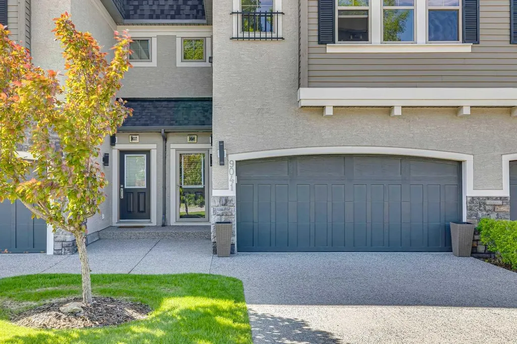 9041 Wentworth Avenue SW Calgary AB T3H 0A9