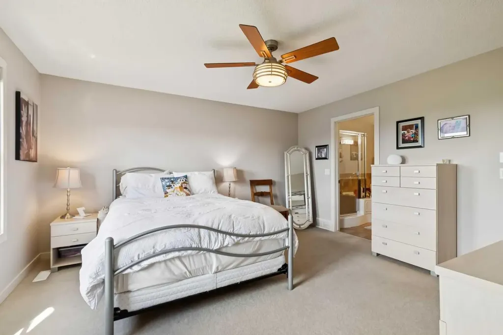 9041 Wentworth Avenue SW Calgary AB T3H 0A9