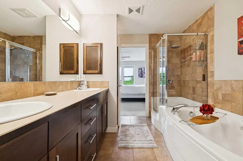 9041 Wentworth Avenue SW Calgary AB T3H 0A9
