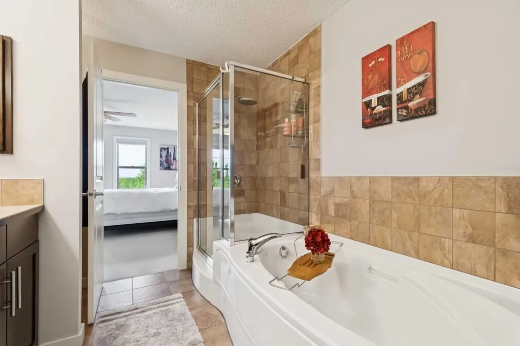 9041 Wentworth Avenue SW Calgary AB T3H 0A9