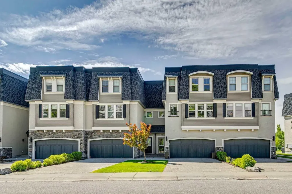 9041 Wentworth Avenue SW Calgary AB T3H 0A9