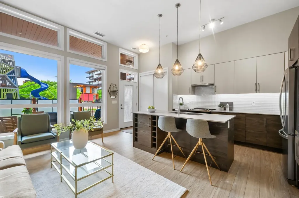122 Mahogany Centre SE Calgary AB T2M 2Y1