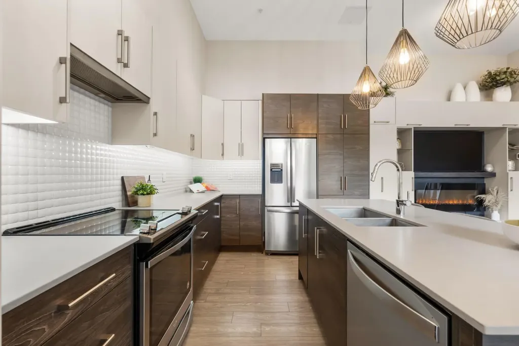 122 Mahogany Centre SE Calgary AB T2M 2Y1