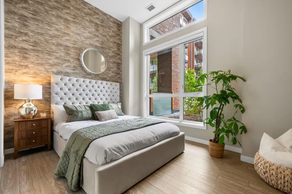 122 Mahogany Centre SE Calgary AB T2M 2Y1