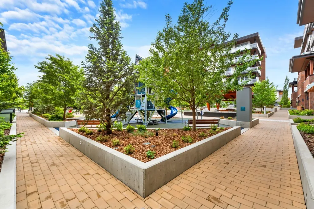 122 Mahogany Centre SE Calgary AB T2M 2Y1