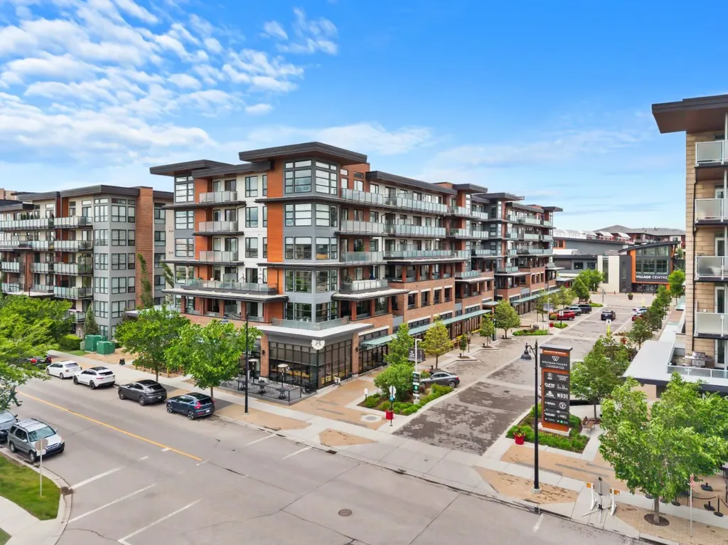 122 Mahogany Centre SE Calgary AB T2M 2Y1