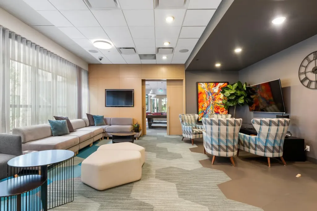 122 Mahogany Centre SE Calgary AB T2M 2Y1