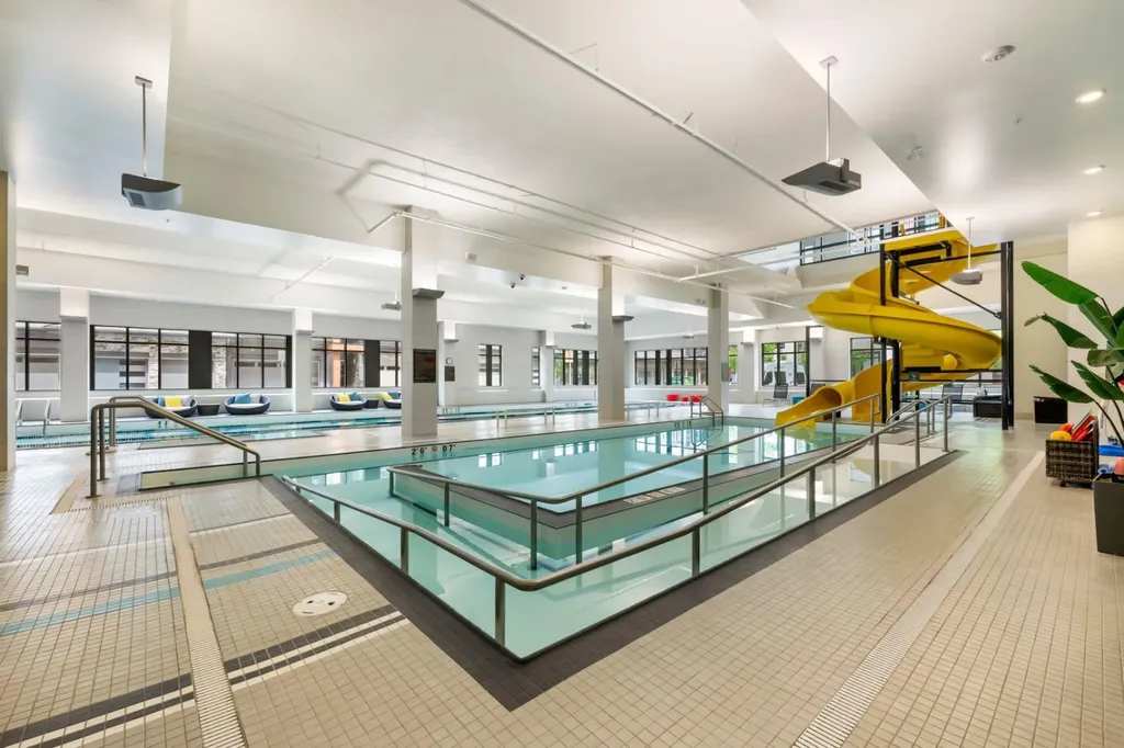 122 Mahogany Centre SE Calgary AB T2M 2Y1