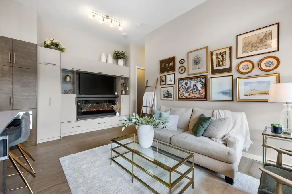 122 Mahogany Centre SE Calgary AB T2M 2Y1