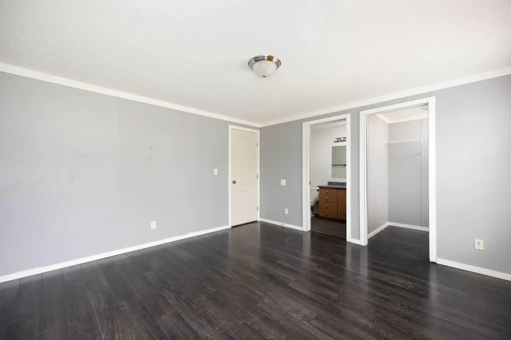 132 Greentree Crescent Fort Mcmurray AB T9H 3Y2