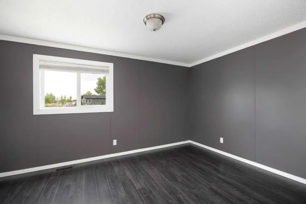 132 Greentree Crescent Fort Mcmurray AB T9H 3Y2